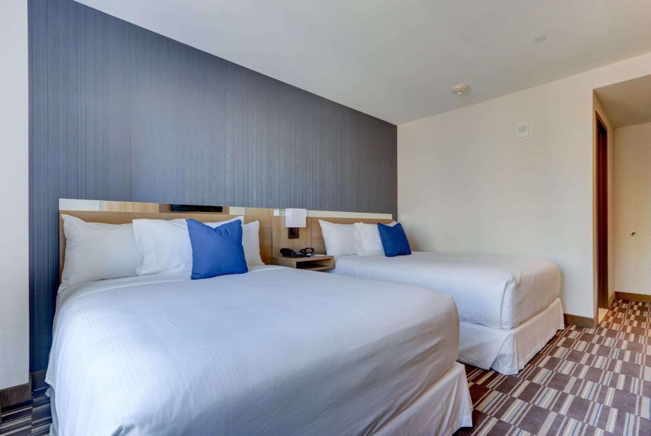 Microtel Inn By Wyndham Long Island City New York Dış mekan fotoğraf