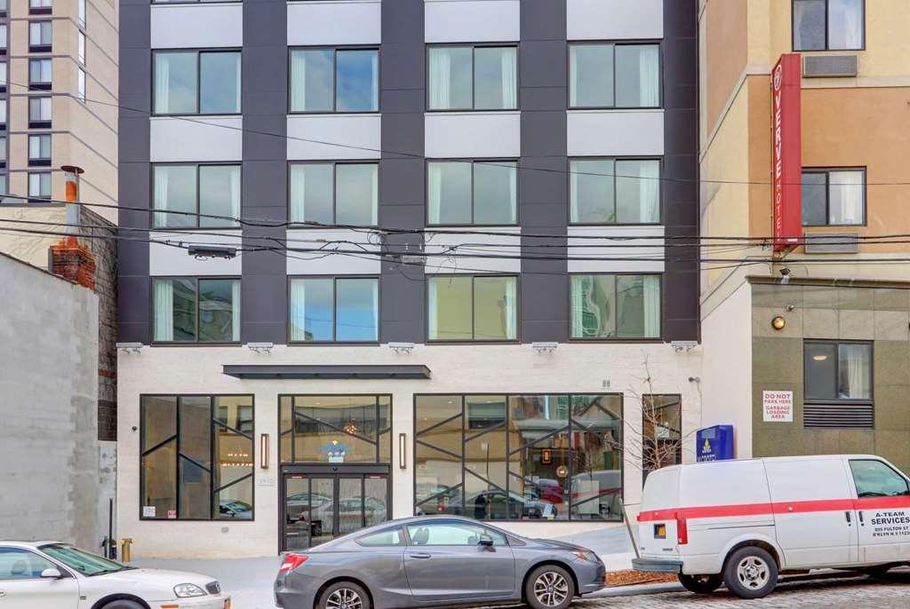Microtel Inn By Wyndham Long Island City New York Dış mekan fotoğraf