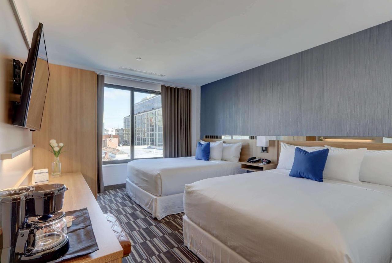 Microtel Inn By Wyndham Long Island City New York Dış mekan fotoğraf