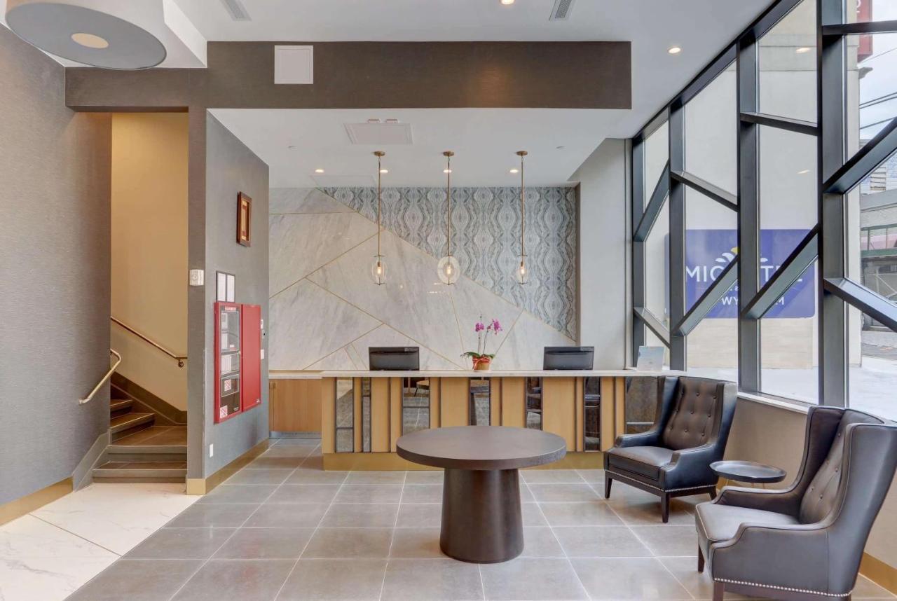 Microtel Inn By Wyndham Long Island City New York Dış mekan fotoğraf